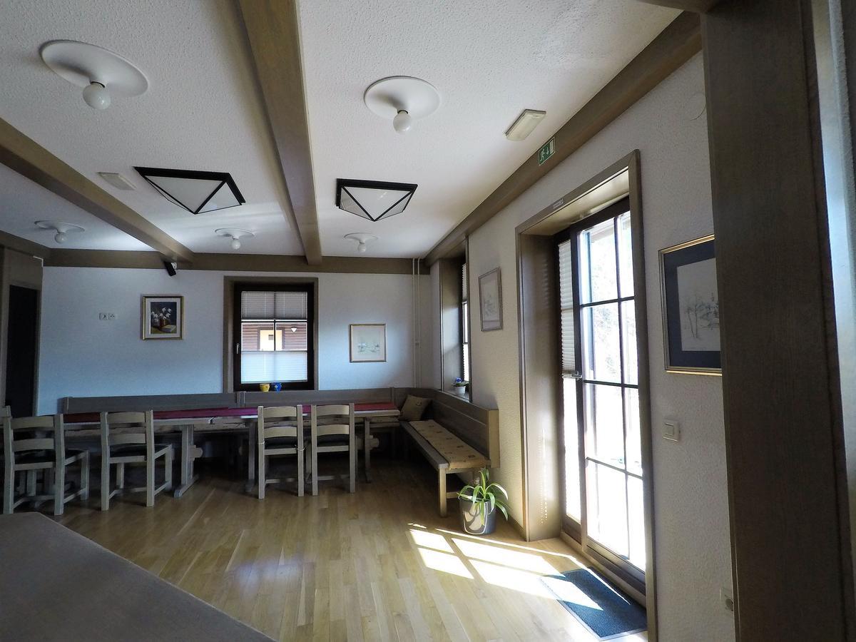 Karami Mountainhouse Bed & Breakfast Trzic ภายนอก รูปภาพ